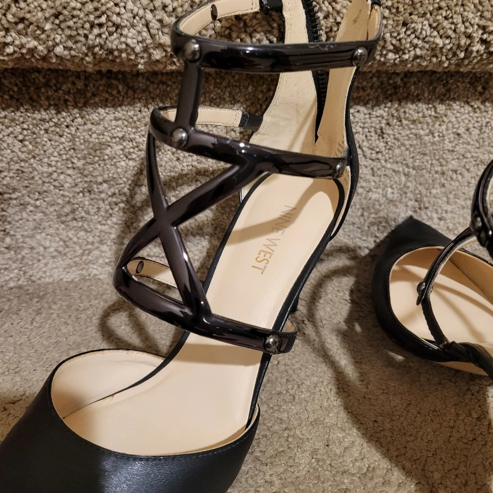Shoes - Picture 2 of 5